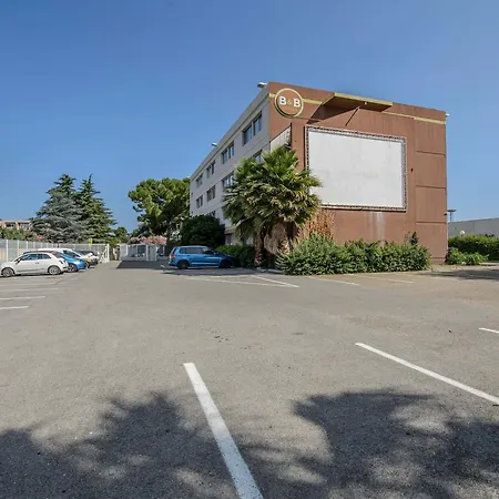 B&B Hotel Nimes Ville Active, Parking Securise Gratuit Hotel