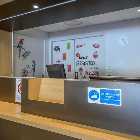 B&B Hotel Nimes Ville Active, Parking Securise Gratuit Nimes