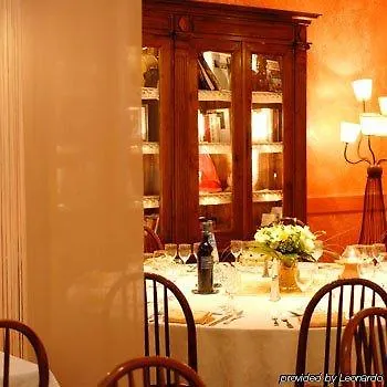 B&B Hotel Nimes Ville Active, Parking Securise Gratuit Ним