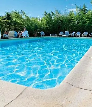 B&B Hotel Nimes Ville Active, Parking Securise Gratuit Ним