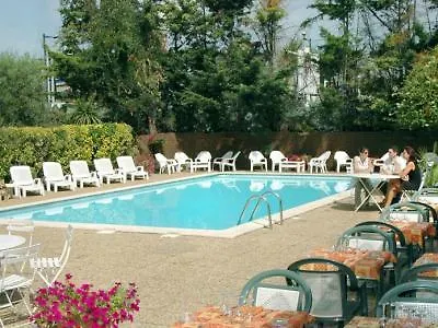 Active, Parking Securise Gratuit Hotel Nîmes