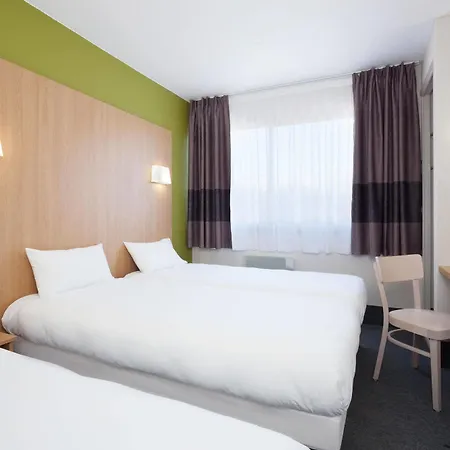 Hotel B&B Hotel Nimes Ville Active, Parking Securise Gratuit