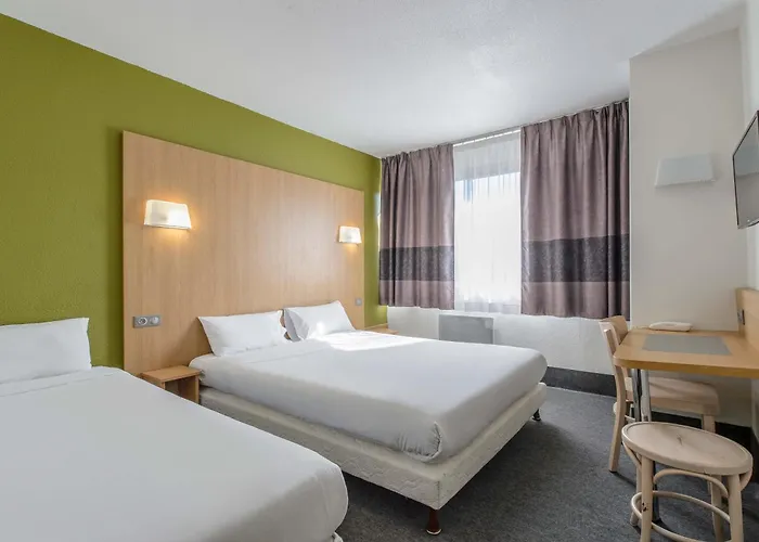 Active, Parking Securise Gratuit 3* Nîmes