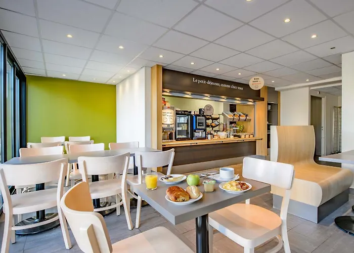 Active, Parking Securise Gratuit Hotel