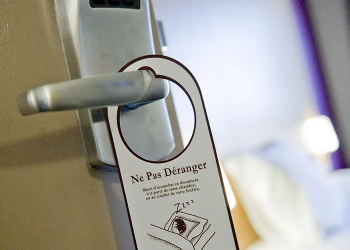 Active, Parking Securise Gratuit Nîmes