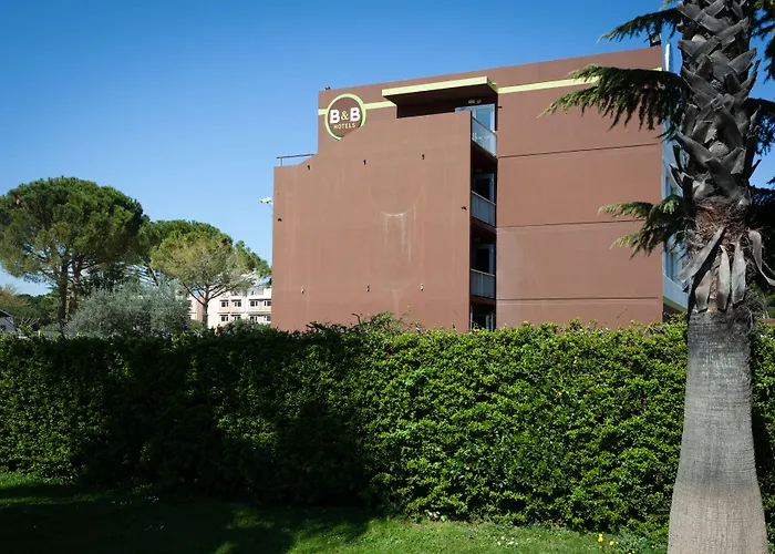 Active, Parking Sécurisé Gratuit Nîmes