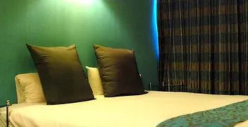 Hotel Active, Parking Sécurisé Gratuit 3*