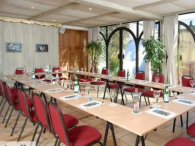 Active, Parking Securise Gratuit Nîmes