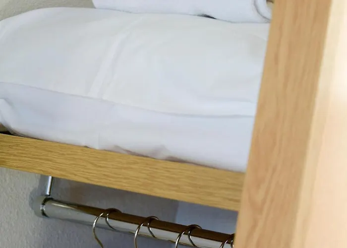 Active, Parking Securise Gratuit